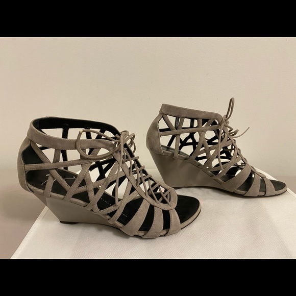 Authentic Giuseppe Zanotti heels - Picture 6 of 13